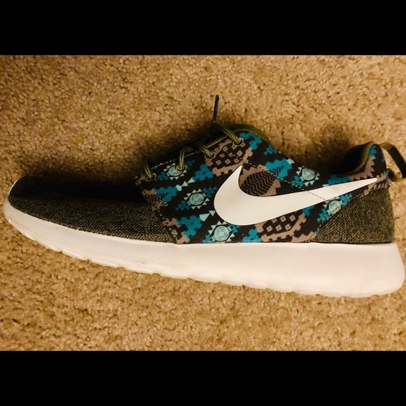 Nike Roshe - Picture 4 of 4